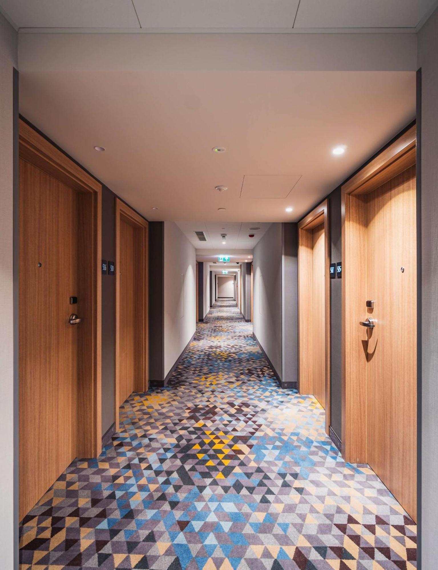 Hampton By Hilton Lodz City Center Bagian luar foto