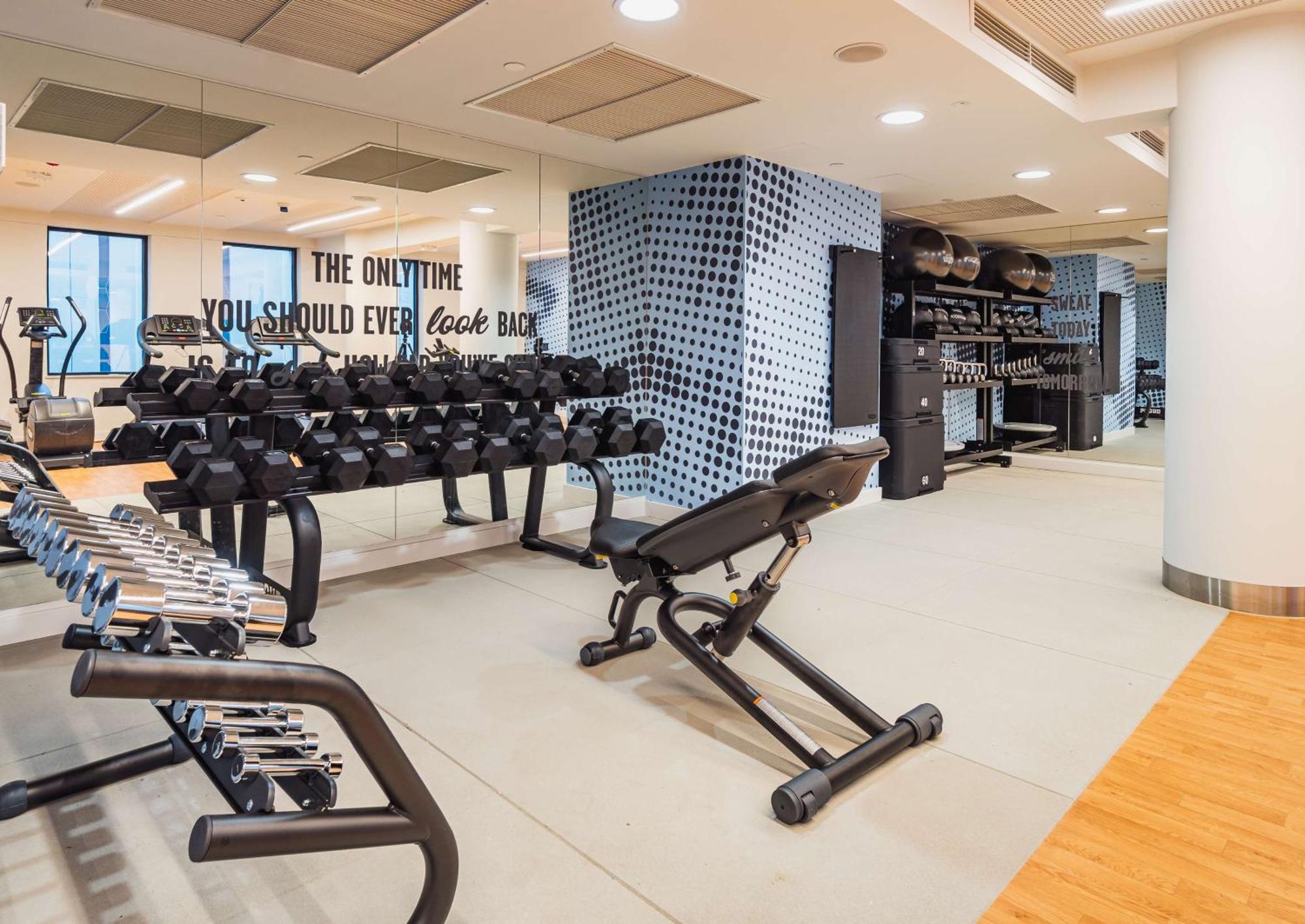 Hampton By Hilton Lodz City Center Bagian luar foto